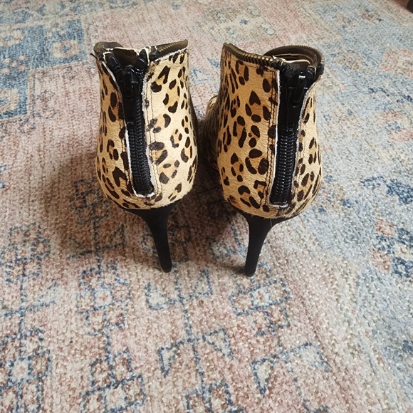 Carlos Santana Varuuca Heels - Picture 4 of 10